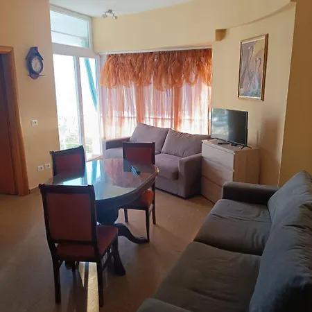Sea Breeze Durrës